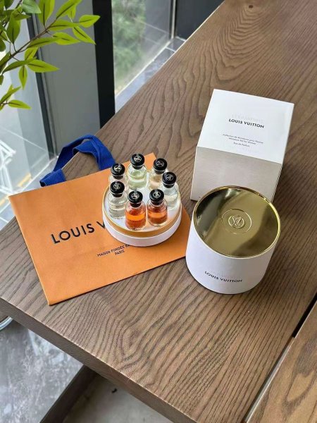 بكج عطور لويس فيتون حجم 30 مل ميني